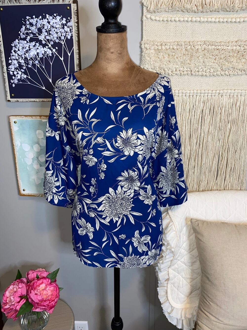 West Kei Women’s Large Blue Floral Tie Back Blouse 3/4 Sleeve Lightweight Top